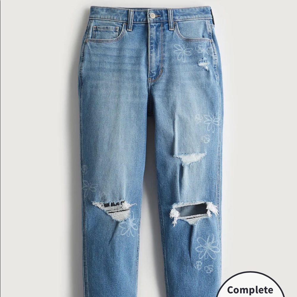 NWT hollister ultra high-rise mom jean